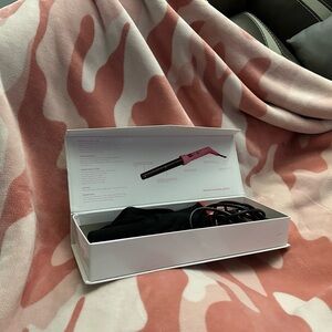 Ginalli Minallo curling wand​